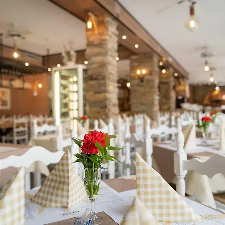 Esperia * Καόρλε
